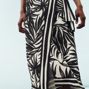 Zara Summer skirt XS NWT